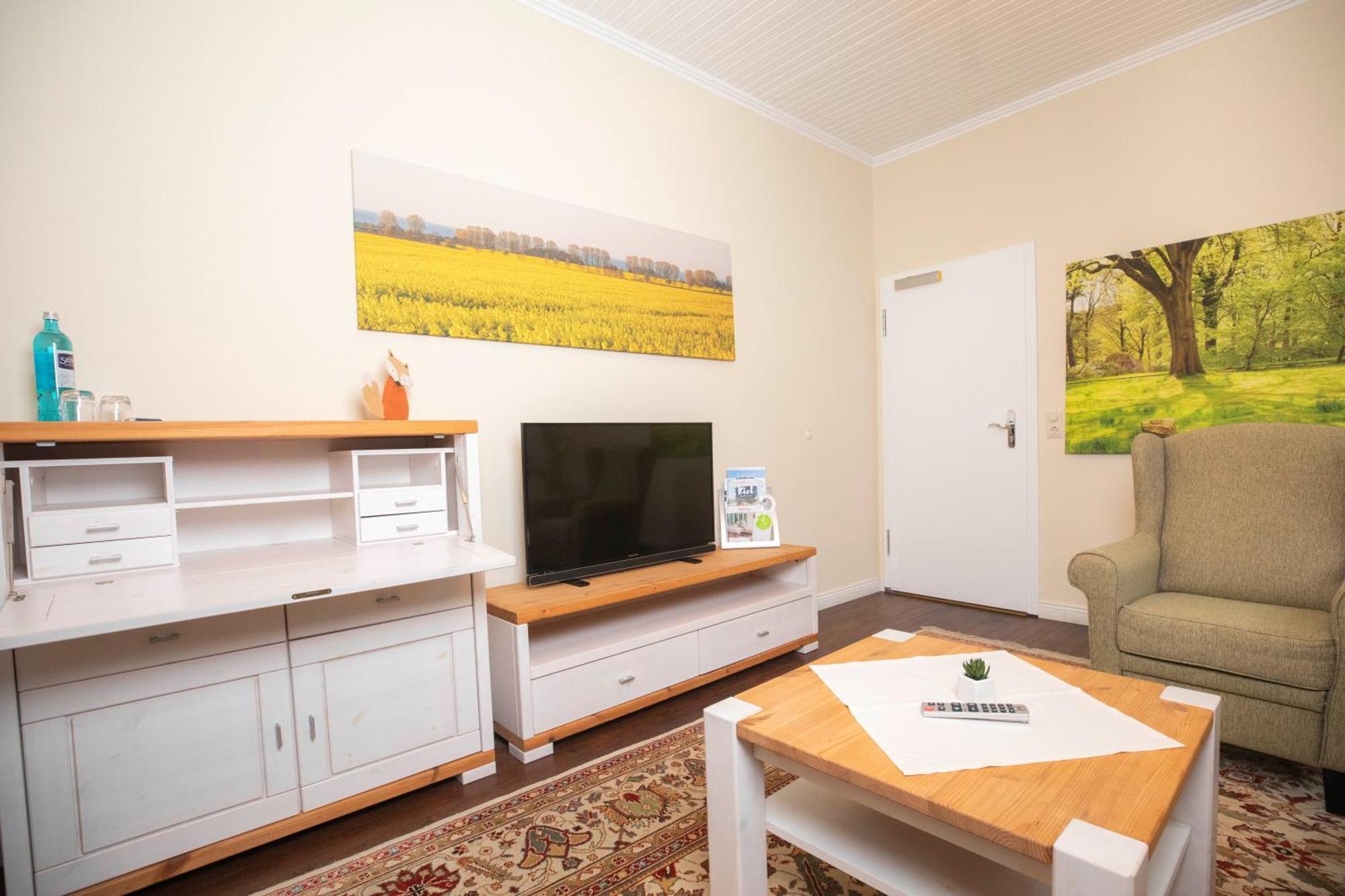 Hotel Villa Tripaldi Schönberg in Holstein Buitenkant foto